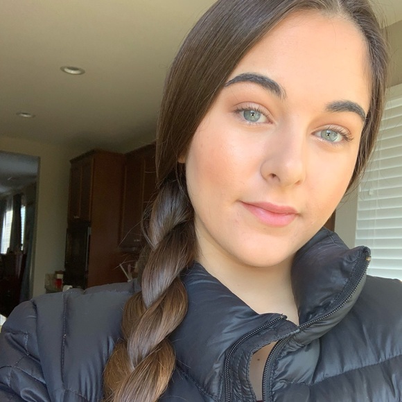 Meet your Posher, Kiera - Picture 1 of 1